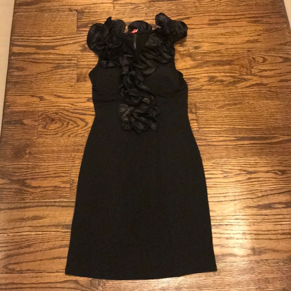 Black bodycon dress